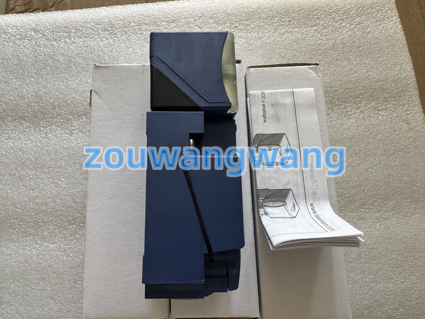 new 1PCS Schneider XS7C4A1DPG13 Proximity switch sensor