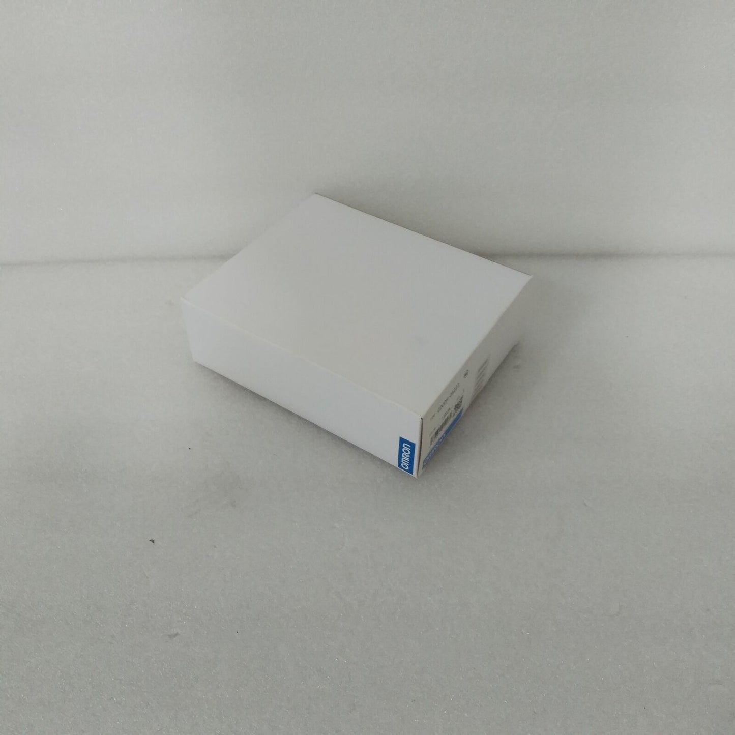 OMRON PLC C200H-OA223 - OMRON PLC