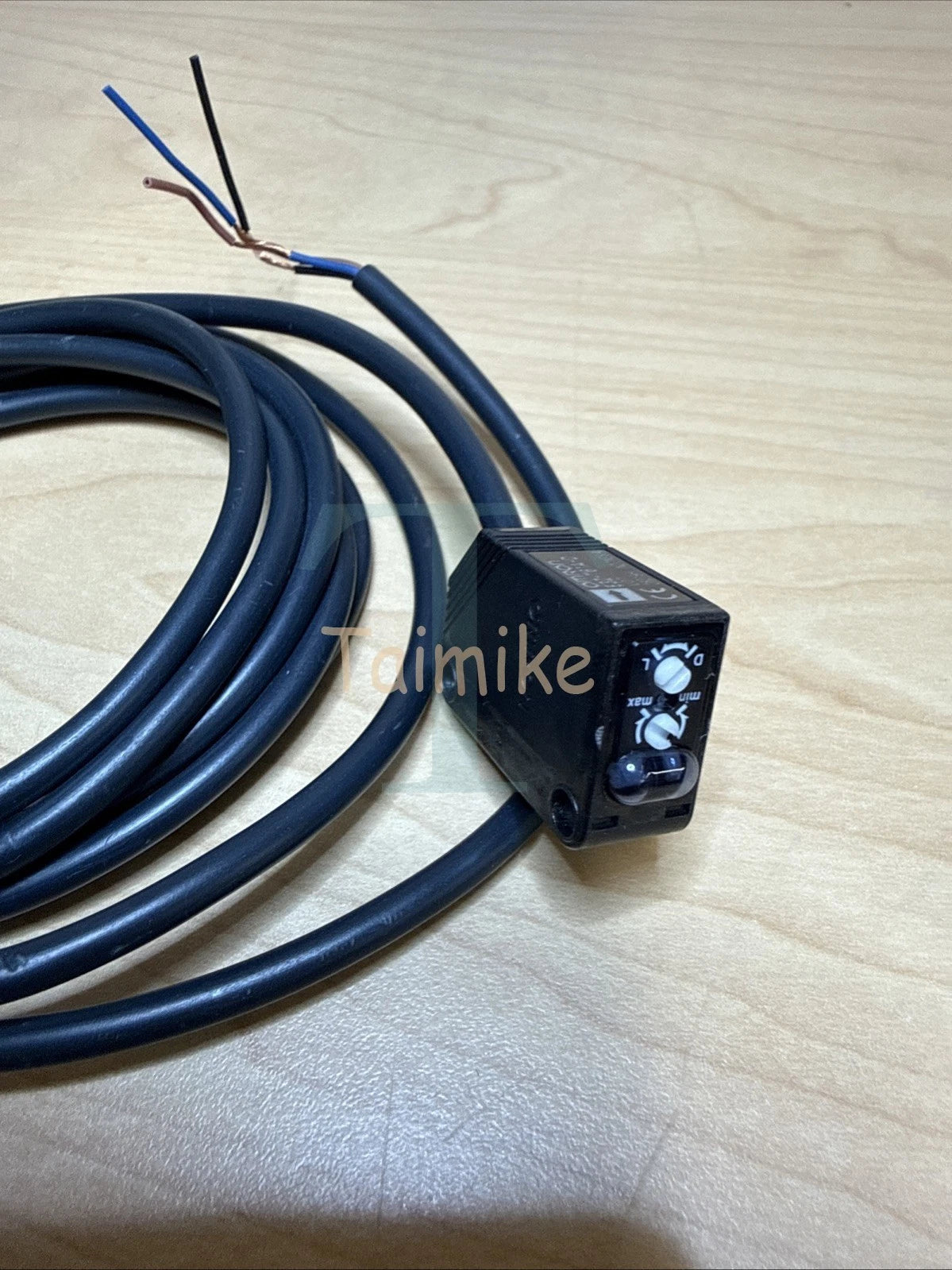 ! Omron E3Z-T61A-D Thru-Beam Photoelectric Sensor