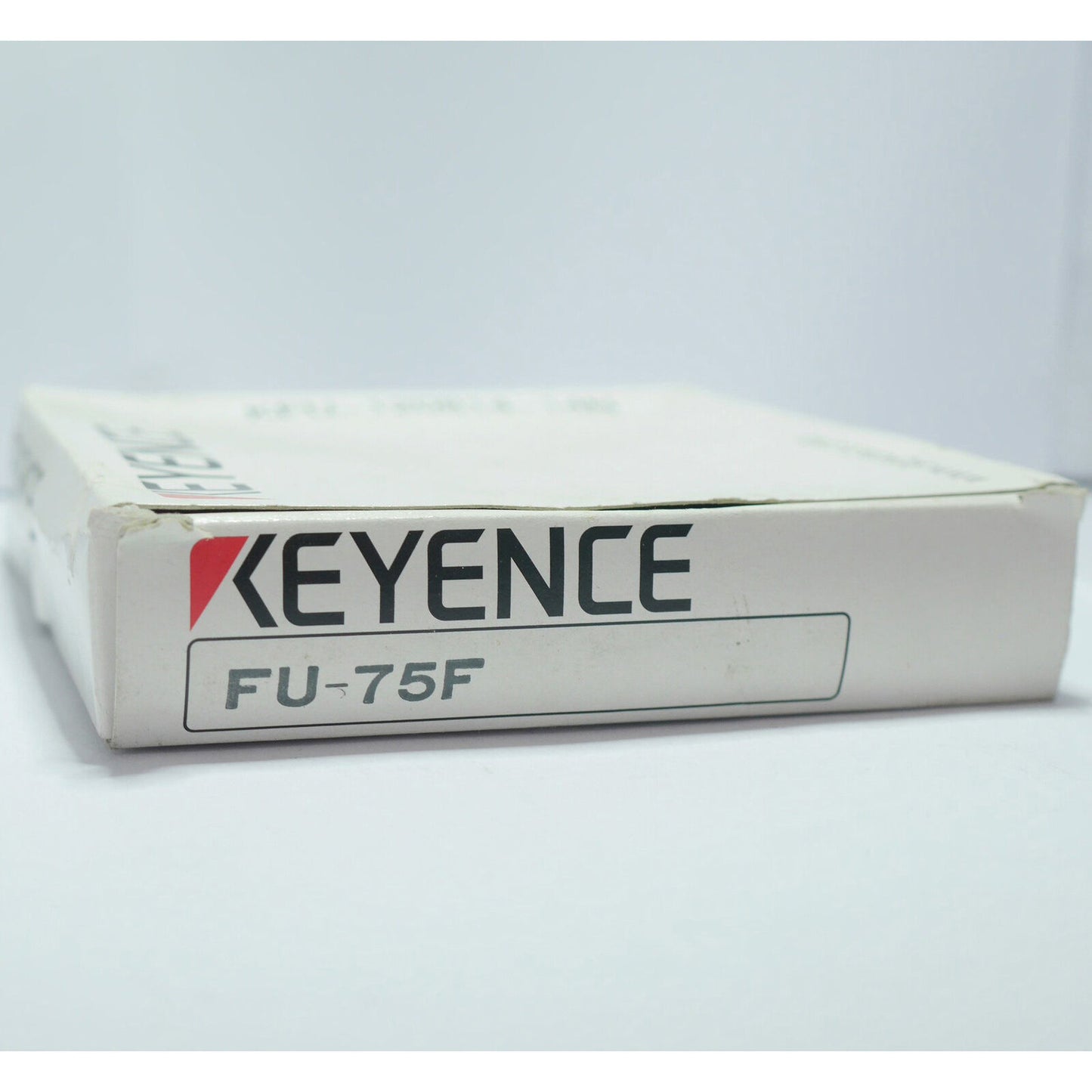 New ONE KEYENCE Fiber Optic Sensor Model FU-75F in Box - KEYENCE