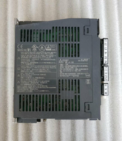 Mitsubishi servo drive MR-J4-10B – Used – Excellent Condition - MITSUBISHI