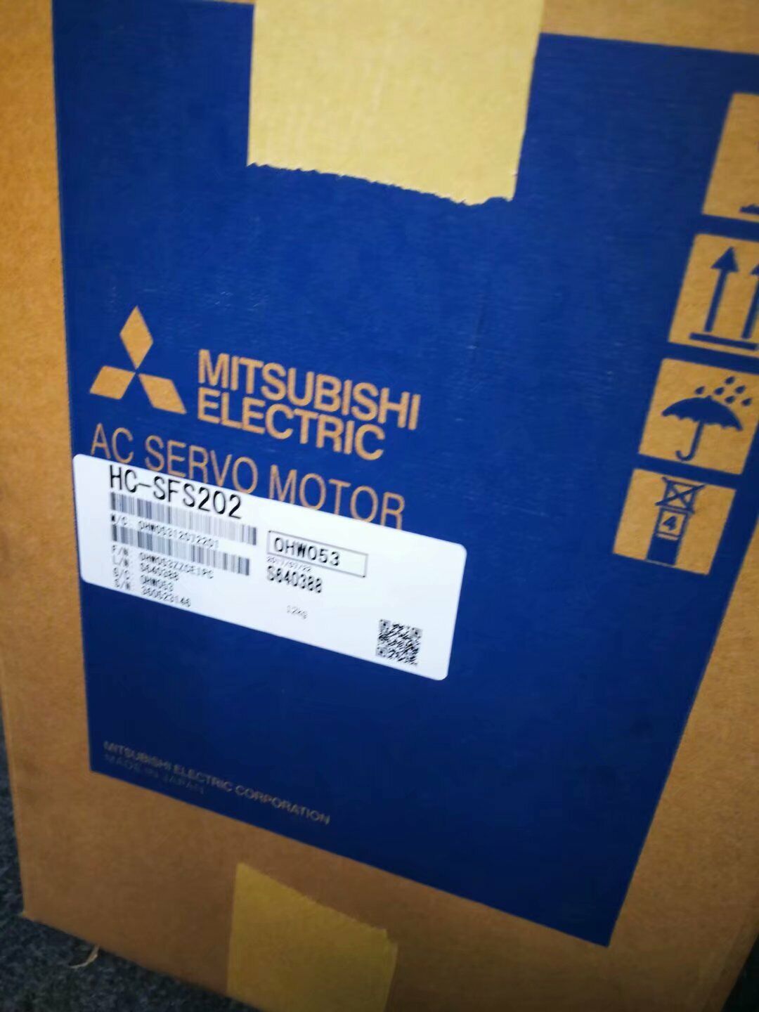 new 1PC MITSUBISHI HC-SFS202 Servo Motor HCSFS202 In Box - MITSUBISHI