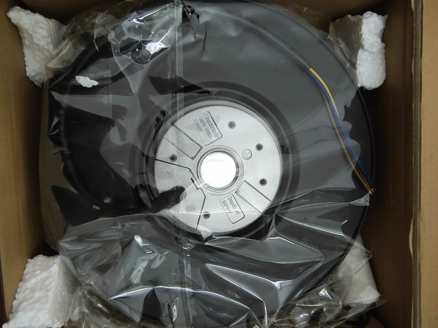 used R2E220-AB08-62 M2E068-CF 115V 60HZ 125W