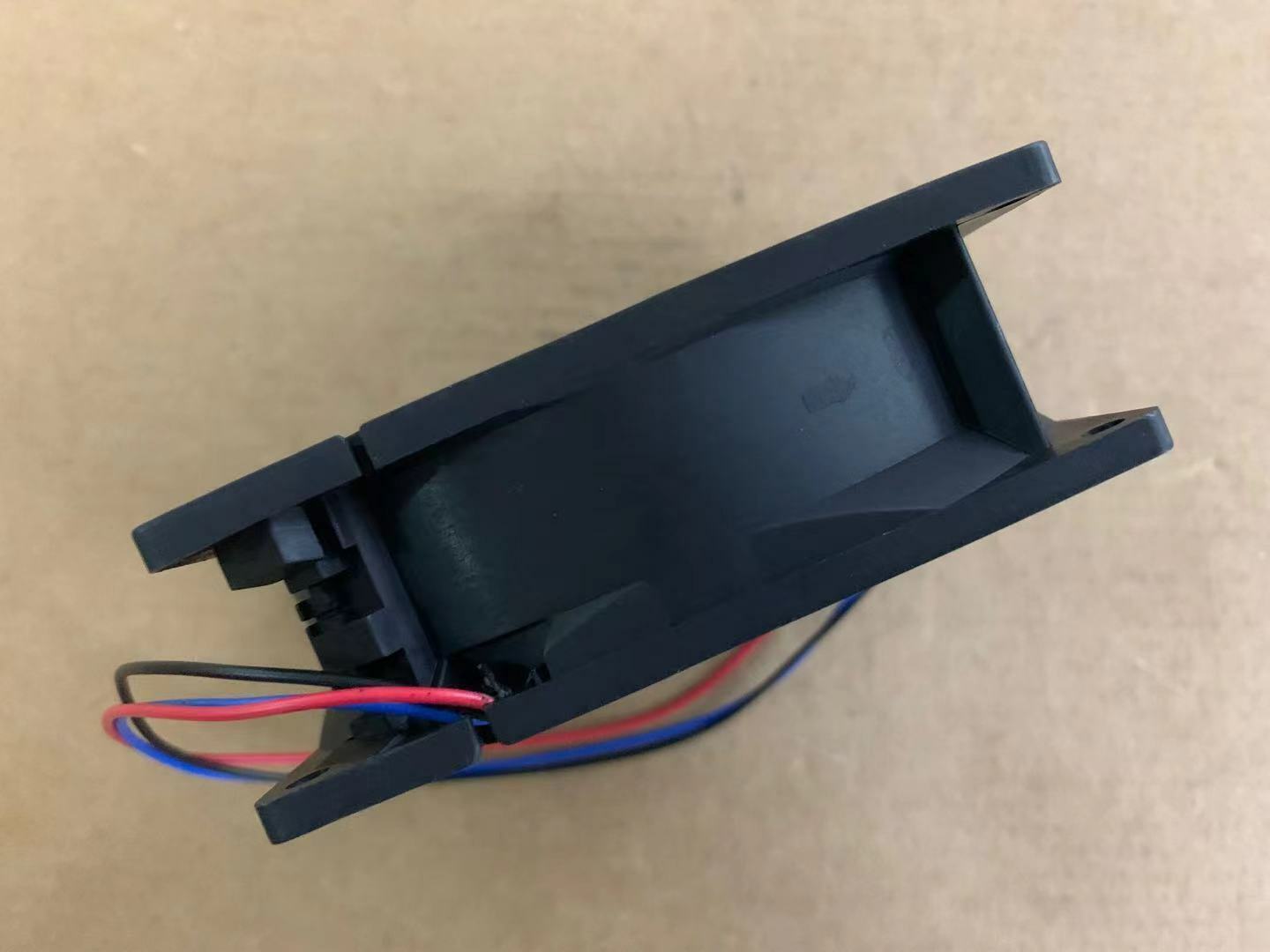 new 1pcs Delta EFB0912HHF 12V 0.44A 9cm 9032 90mm Large air volume fan 3pin