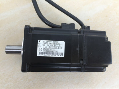 YASKAWA AC SERVO MOTOR SGMAS-04AGA-SU12