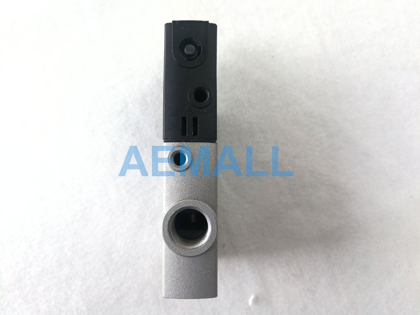 1pc Festo Solenoid Valve CPE18-M1H-3GLS-1/4 163145 Solenoid Valve