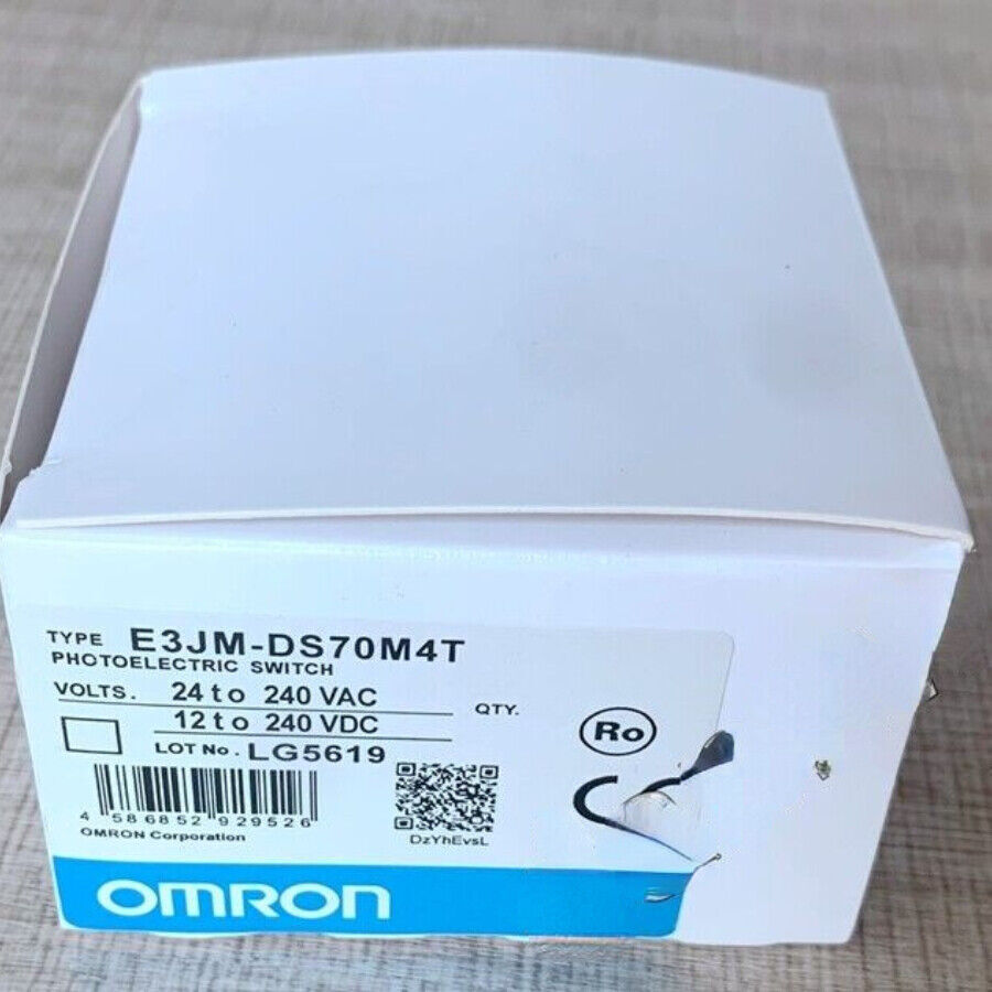 1PC Omron E3JM-DS70M4T E3JMDS70M4T Photoelectric Sensor Switch Free Shipping