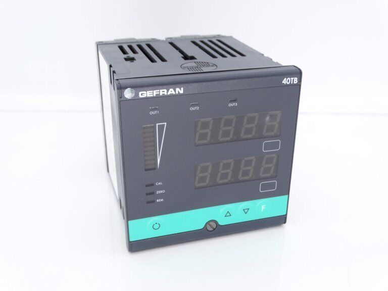 GEFRAN 40TB-10-RRR-1-0-1-880 TEMPERATURE CONTROLLER GEFRAN