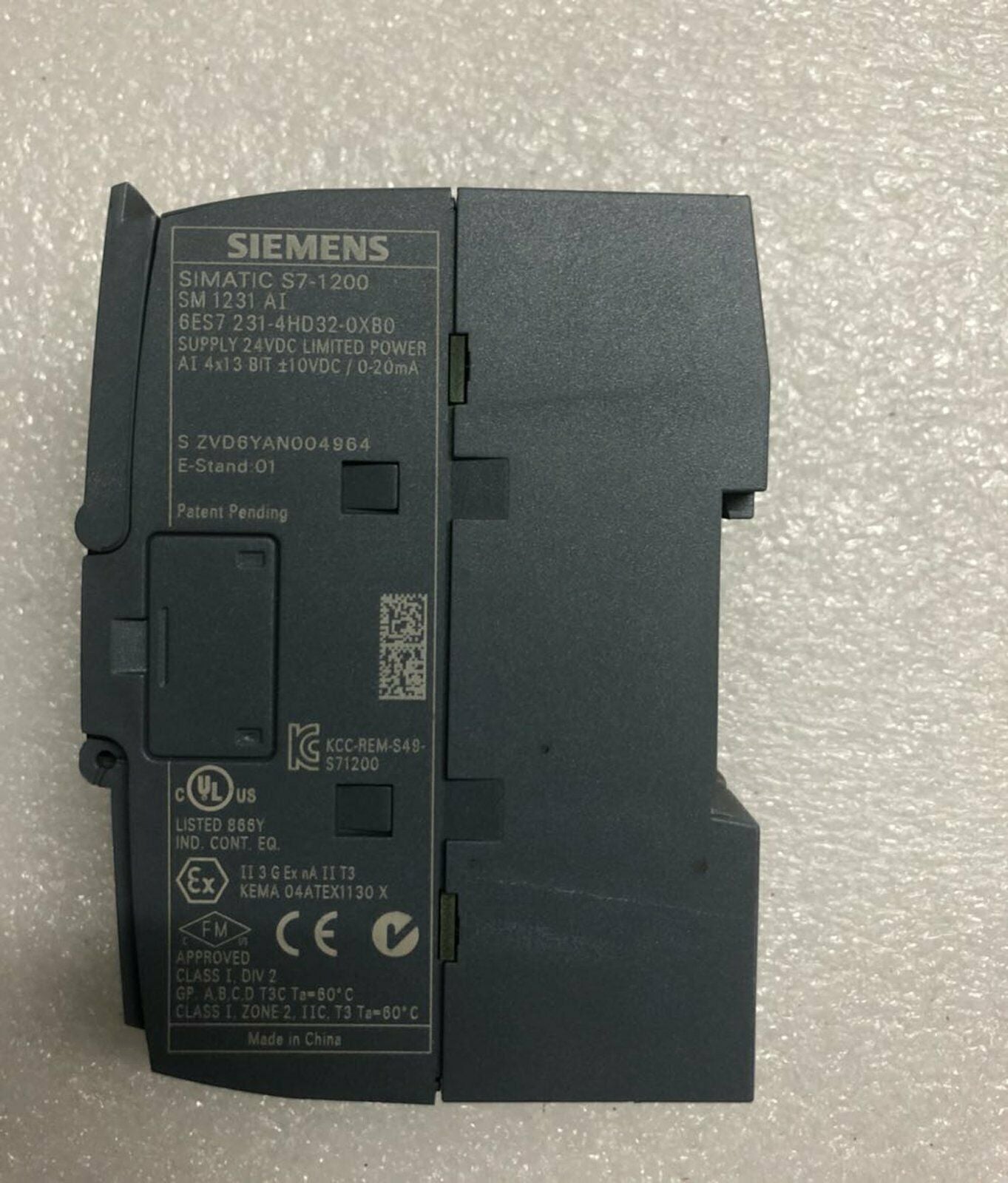 used ONE  Siemens 6ES7 231-4HD32-0XB0 6ES7231-4HD32-0XB0 Tested