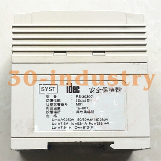 IEDC RS-3030C Safety Retainer - 1PCS Used - IEDC