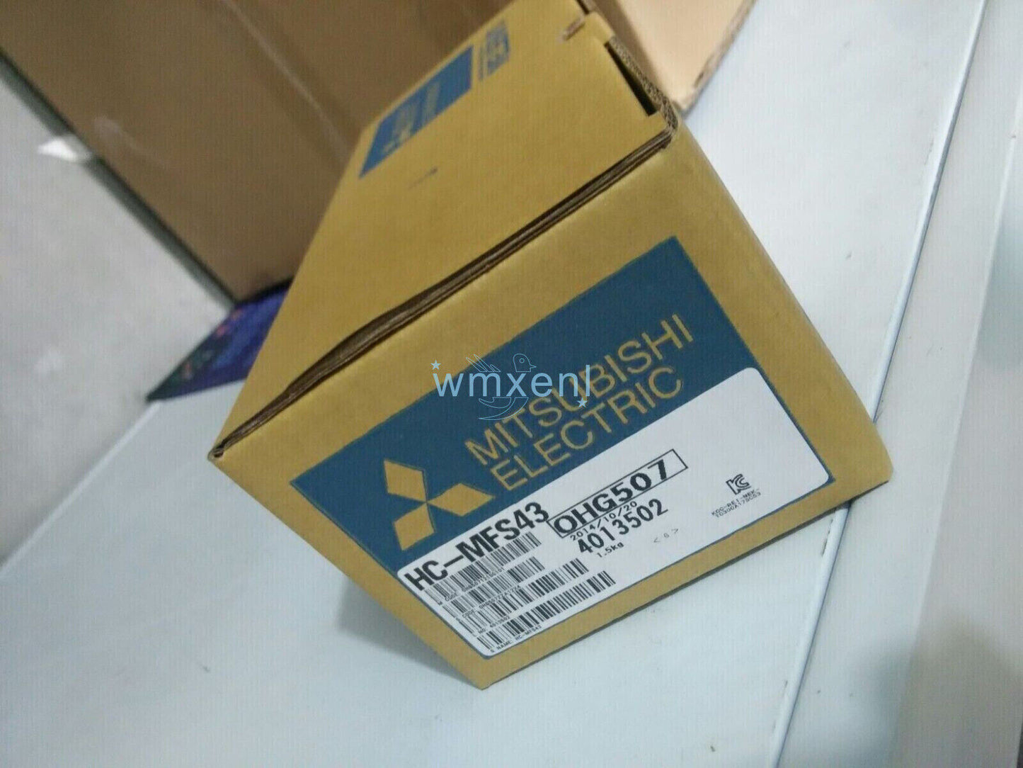new 1PC Mitsubishi HC-MFS43 SERVO MOTOR HCMFS43 - MITSUBISHI