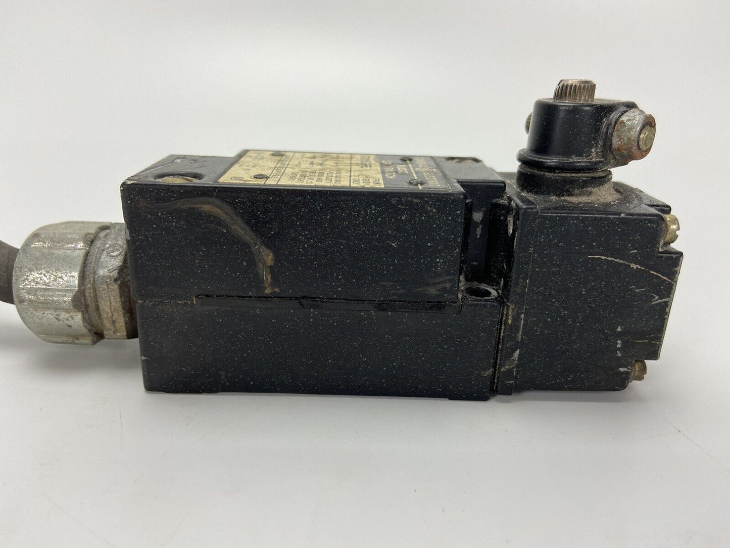 GE General Electrical CR215GFE Limit Switch Body Only - GE CR215GFE Limit Switch Body Only - GE