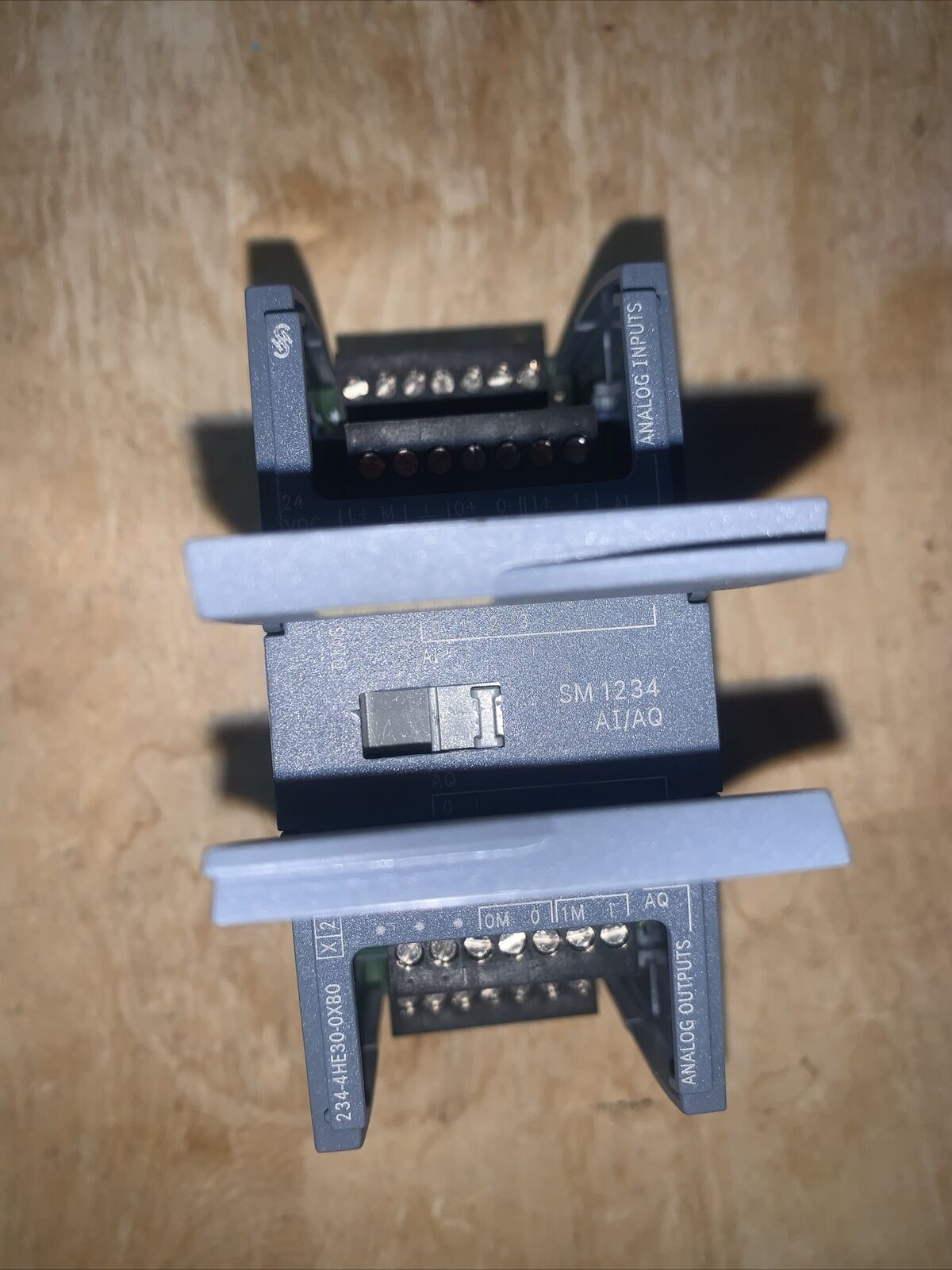 used simatic s7-1200 Sm1234 AI/AQ 6ES7 234 -4HE30-OXBO - KOEED