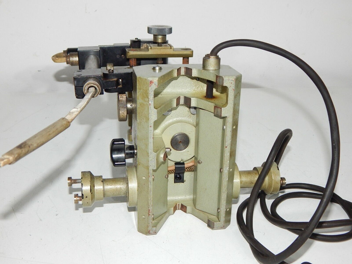 used Measuring device used for various measurements in laboratory and industrial settings with high precision measurements zeiss jena model - CARL ZEISS JENA