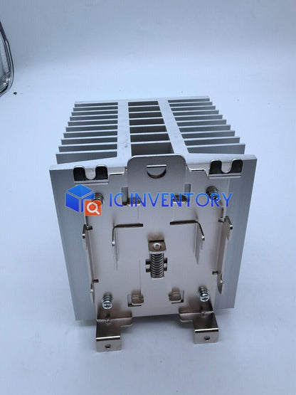 new 1PCS OMRON G3PE-545B-3N Solid State Relays - OMRON