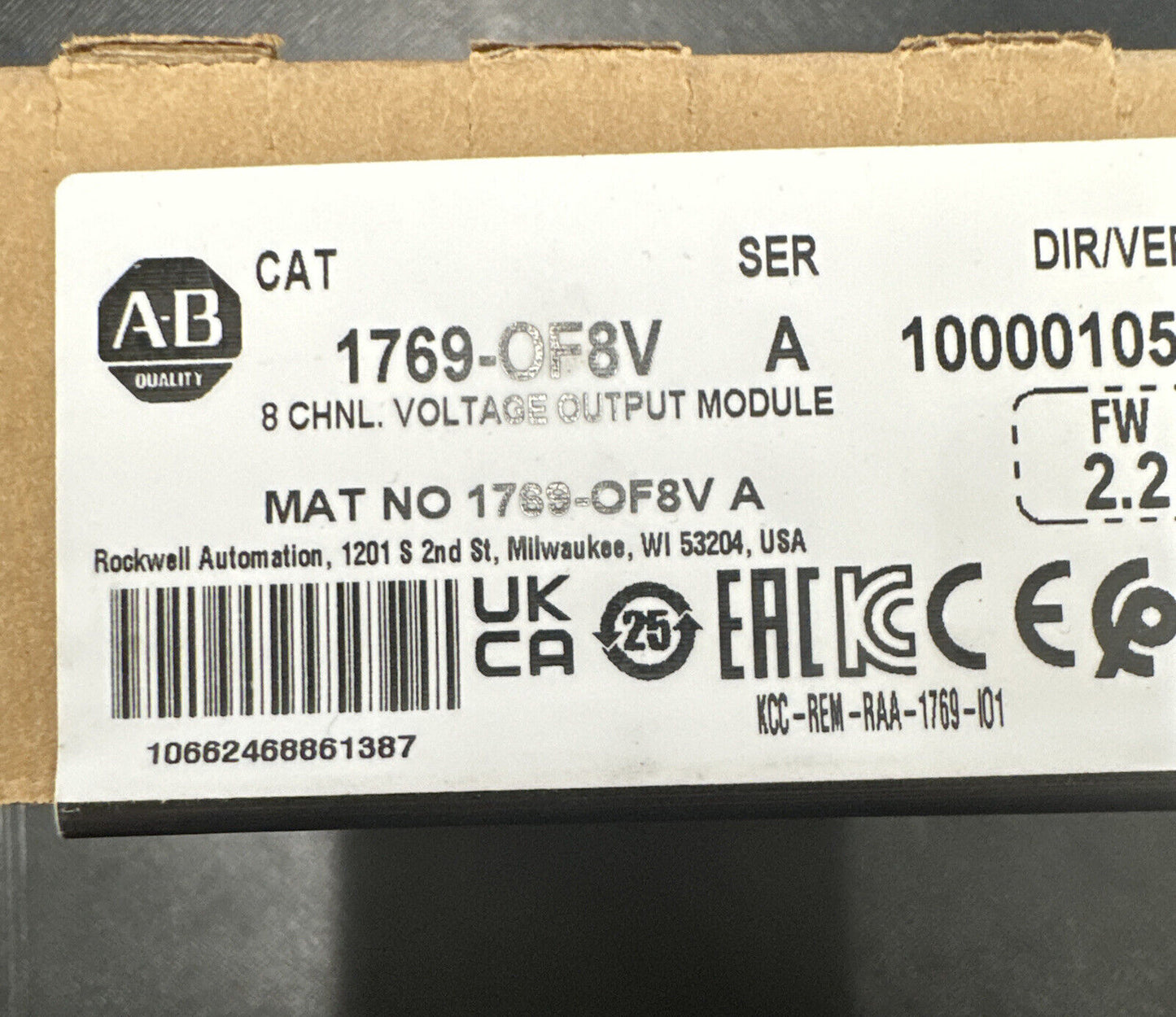 New 2023 Factory Sealed AB 1769-OF8V SER A Output Module - COMPACTLOGIX