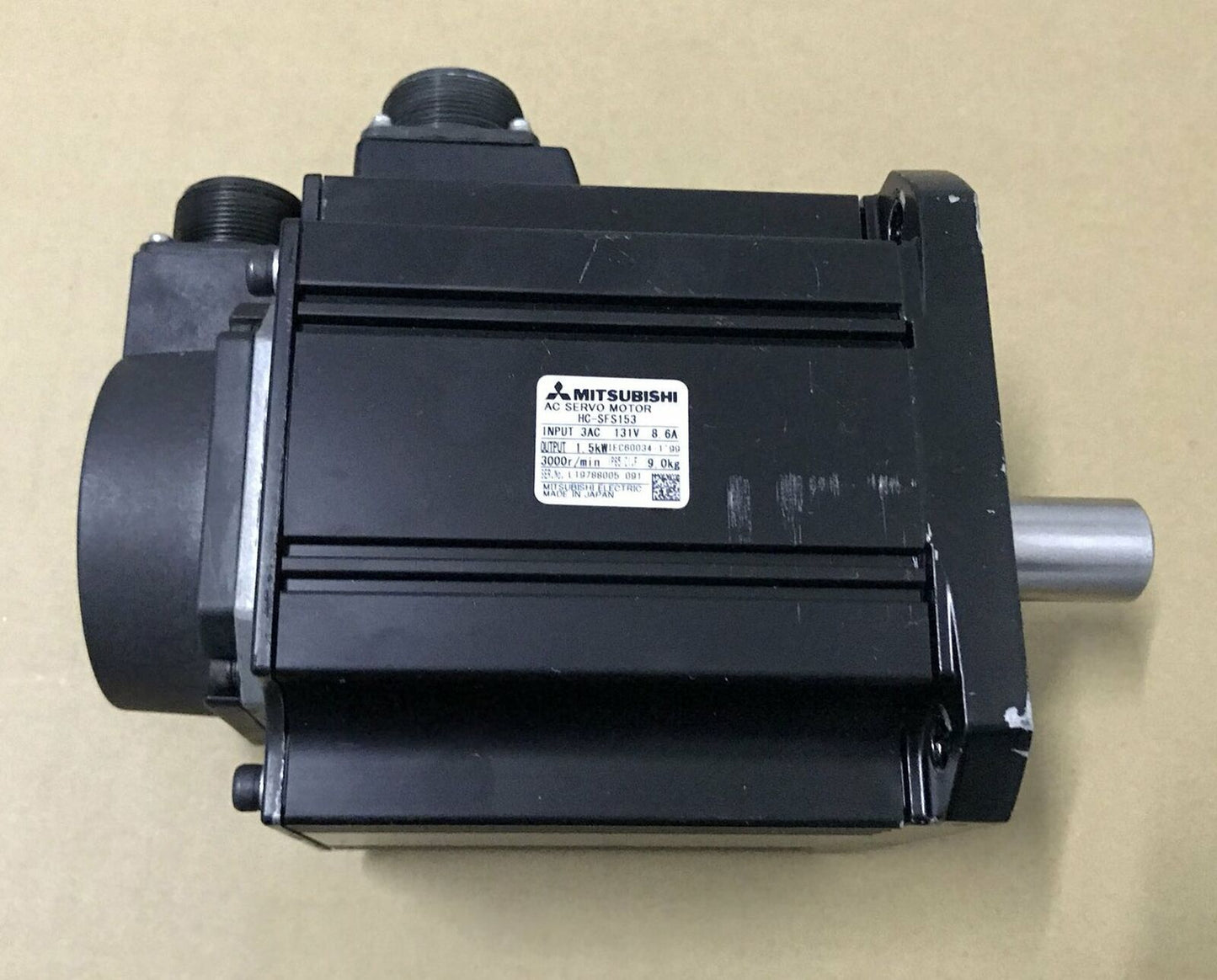 used ONE Mitsubishi servo motor HC-SFS153 - MITSUBISHI