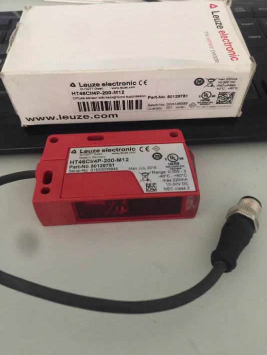 1PC  LEUZE  HT3C.XL/4P-200-M12  PHOTOELECTRIC SENSOR IN BOX