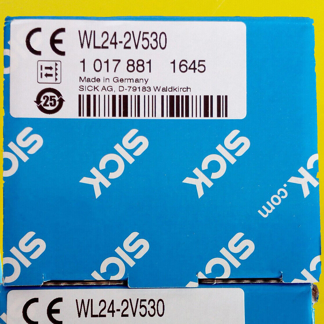 ONE SICK Photoelectric Sensors WL24-2V530 - SICK