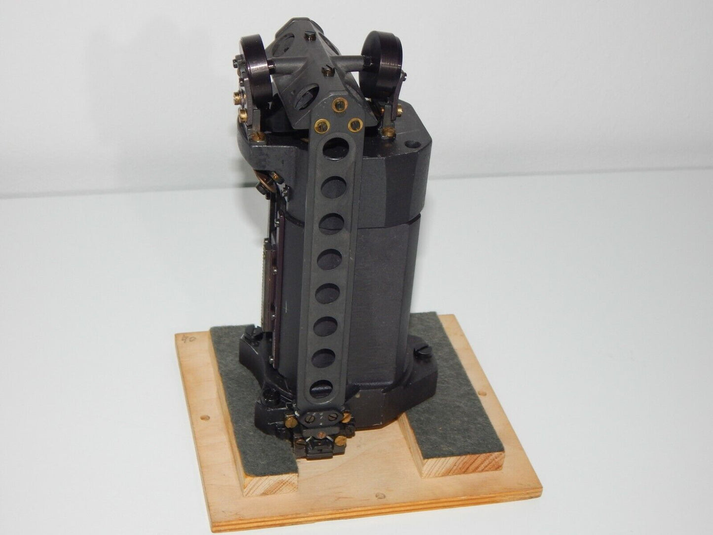 Used Optical Device Stabilizer: Stabilized Optical Device - TECHGUARD SOLUTIONS
