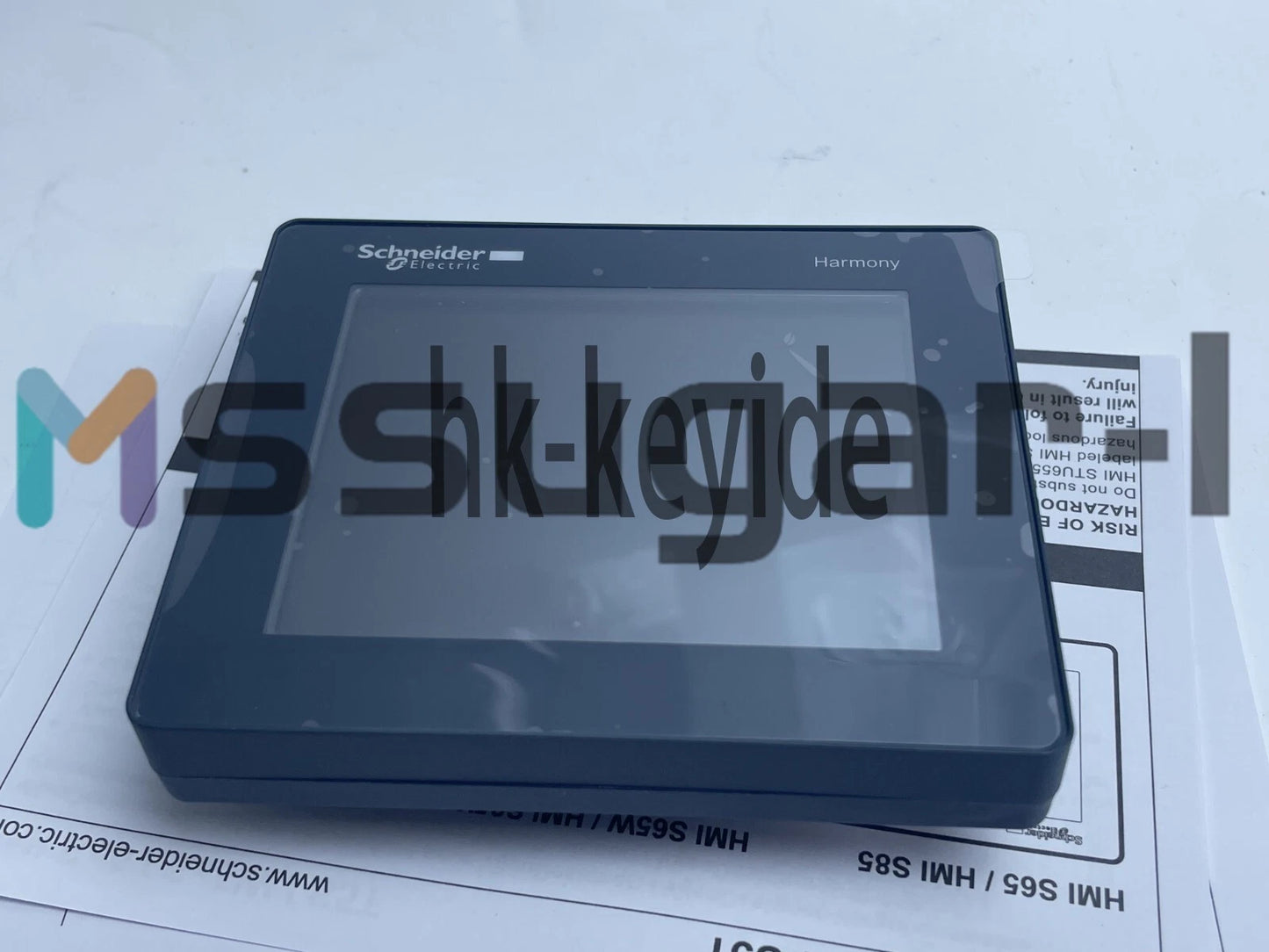 The HMI HMIS65 touch screen HMIS65 is shipped quickly