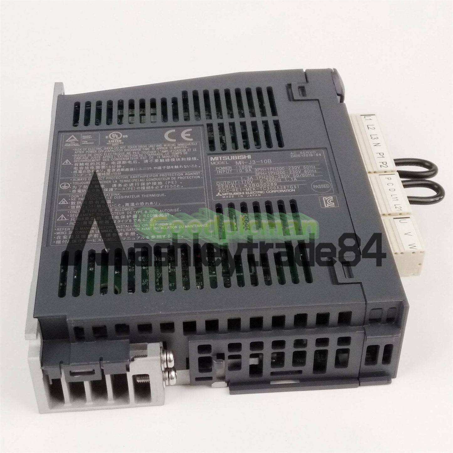 One MR-J3-10B Mitsubishi AC MRJ310B Servo Drive