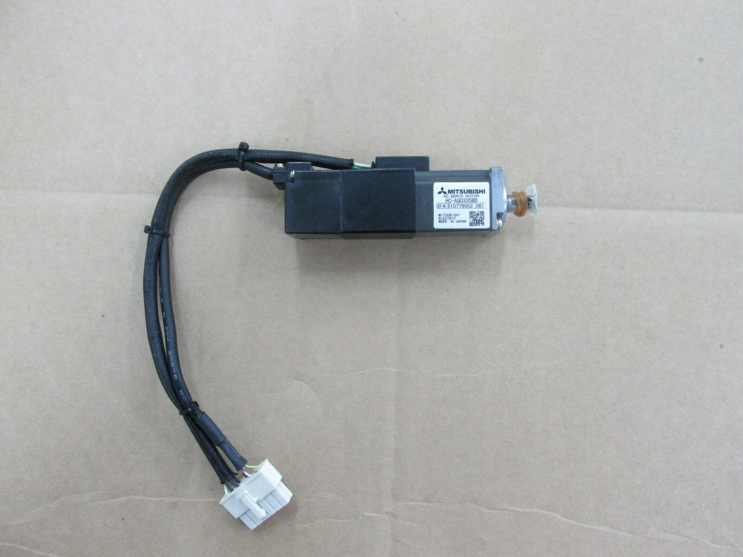 MITSUBISHI AC SERVO MOTOR HC-AQ0335BD HCAQ0335BD