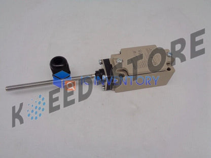 1PCS OMRON D4B-1181N D4B1181N Limit Switch