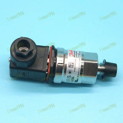 new 1pcs MBS 3000 060G1107 Danfoss Pressure Transmitter In Box - DANFOSS