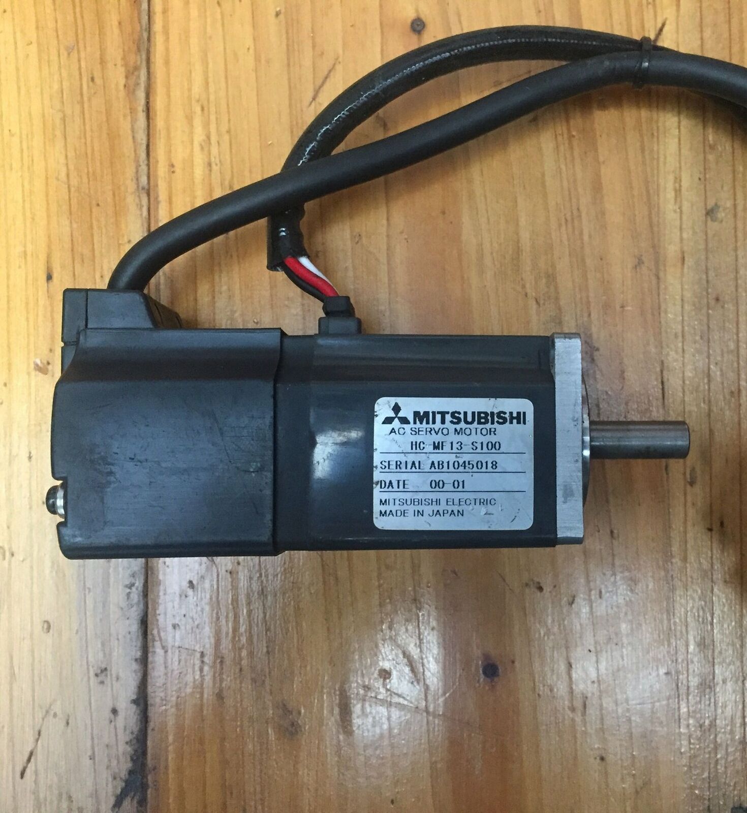 Mitsubishi HC-MF13-S100 Used Servo Motor – Tested Good Condition - MITSUBISHI