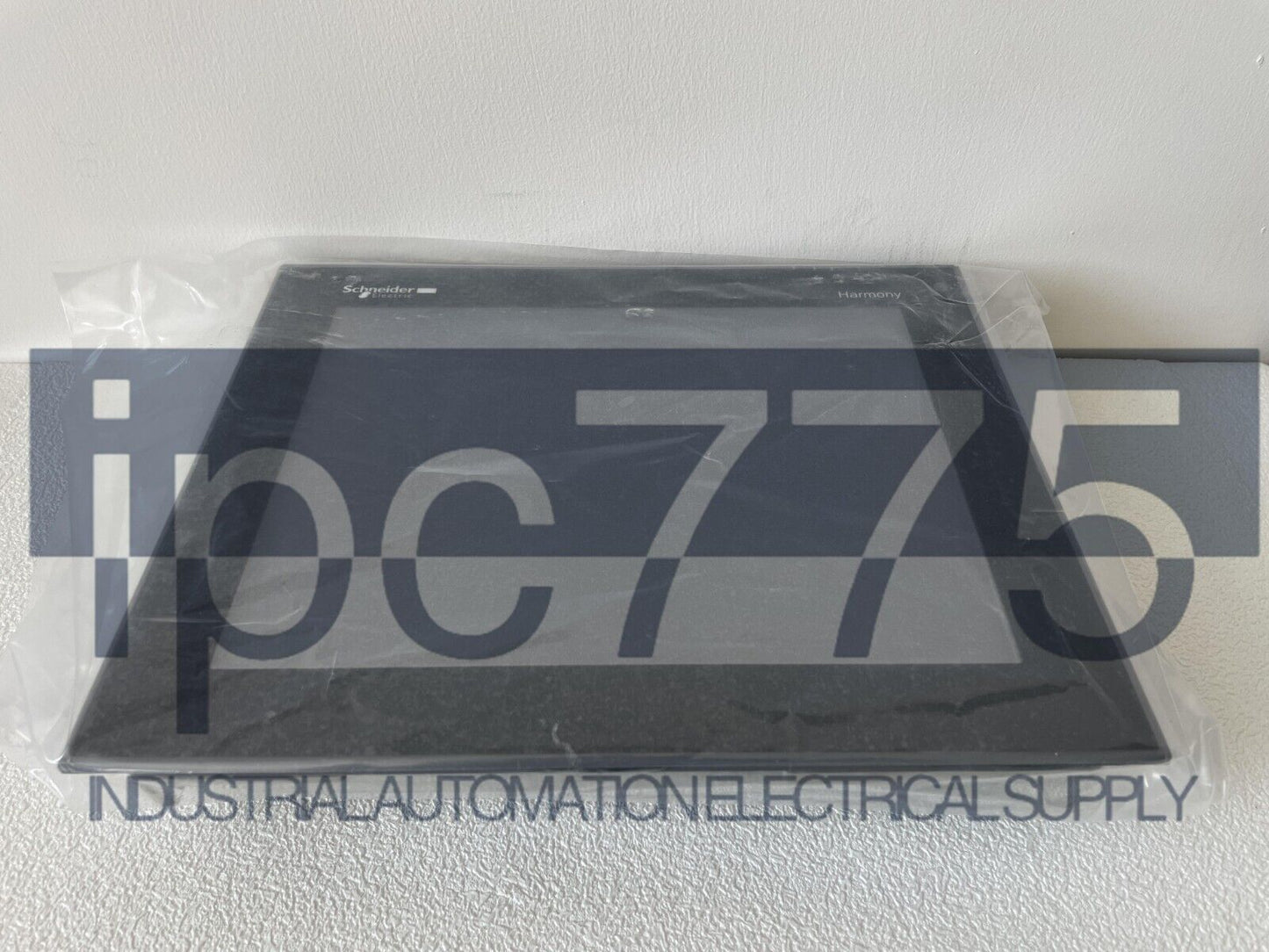 new 1-piece Schneider HMIGTO5310 touch screen with box for m - SCHNEIDER