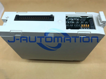 new 1pcs Omron Unit C200H-AD003 C200HAD003 in Box - OMRON