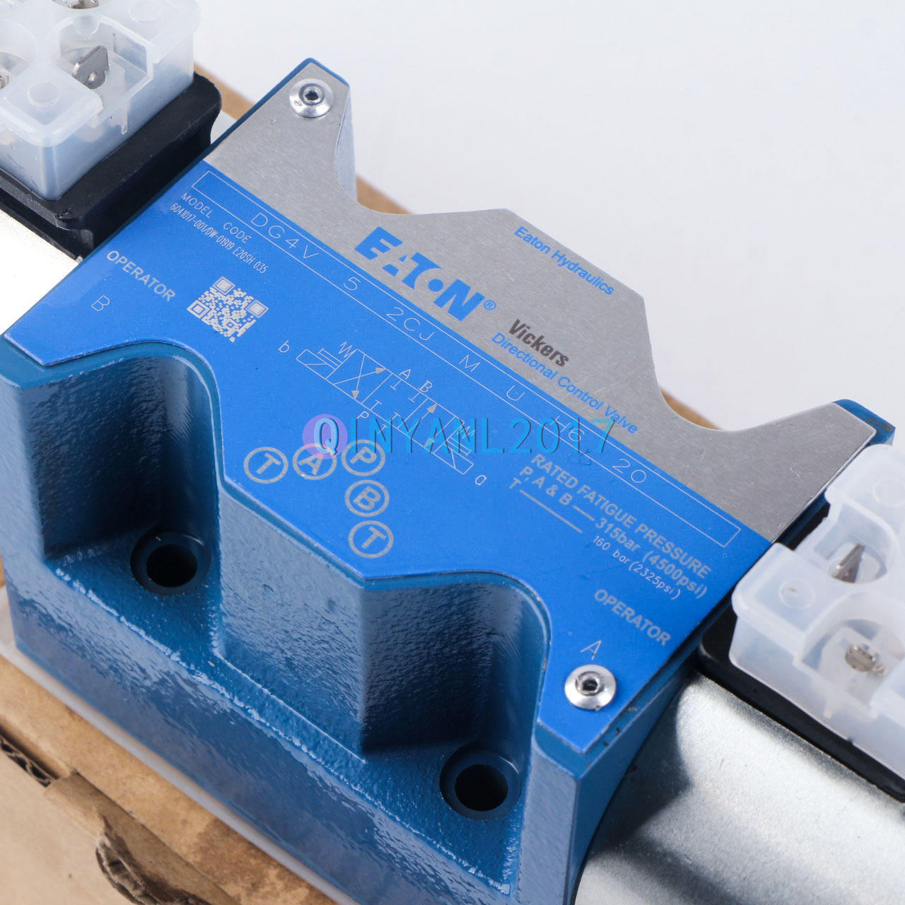 new DG4V-5-2CJ-M-U-H6-20 Eaton VICKERS valve DG4V-5-2CJ-M-U-H6-20 DG4V52CJMUH620 - EATON
