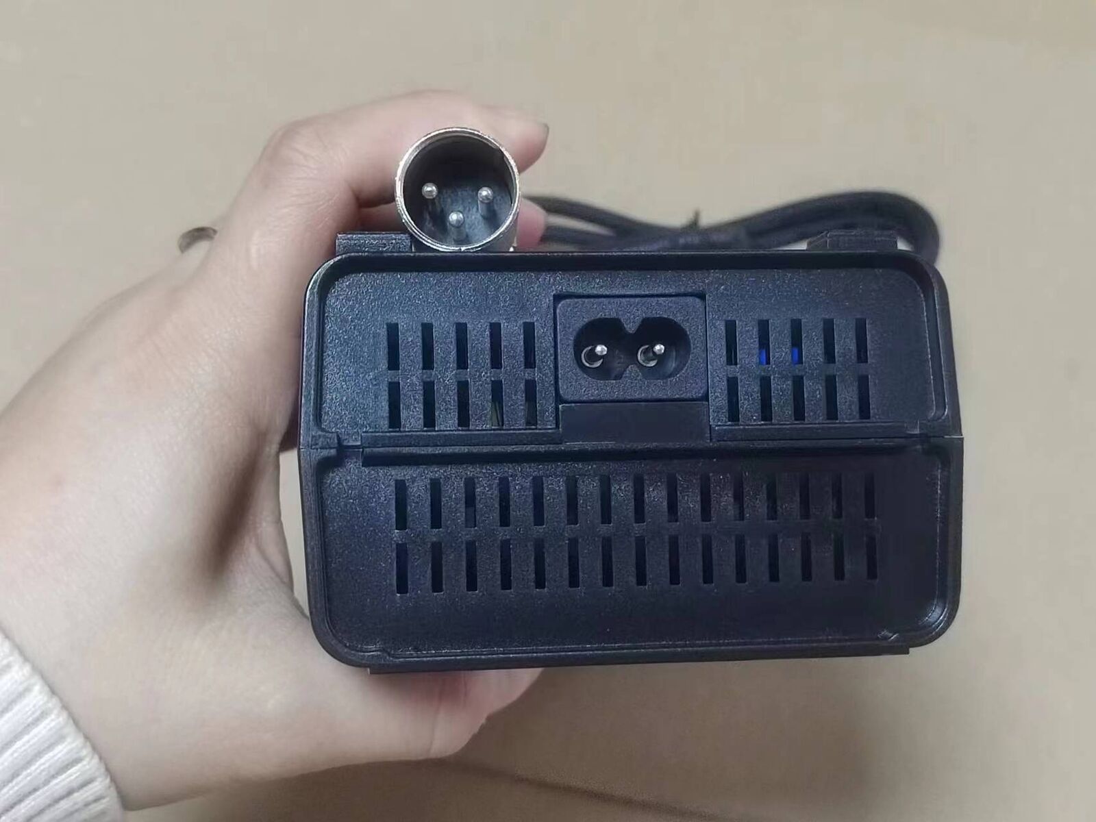 used HP1211B smart charger for the elderly electric scooter electric wheelchair 24V4A - HP