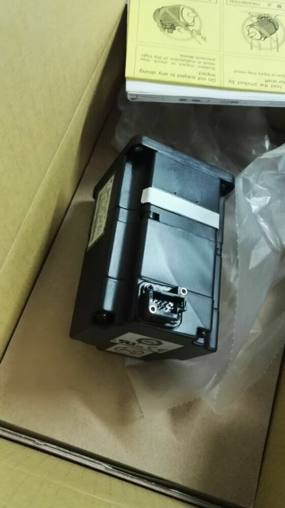 new 1PC YASKAWA SGMAS-02ACA21 AC SERVO MOTOR SGMAS02ACA21 PIGN - YASKAWA