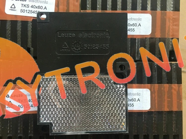 1PCS LEUZE TKS 40x60.A 50125455 Reflector