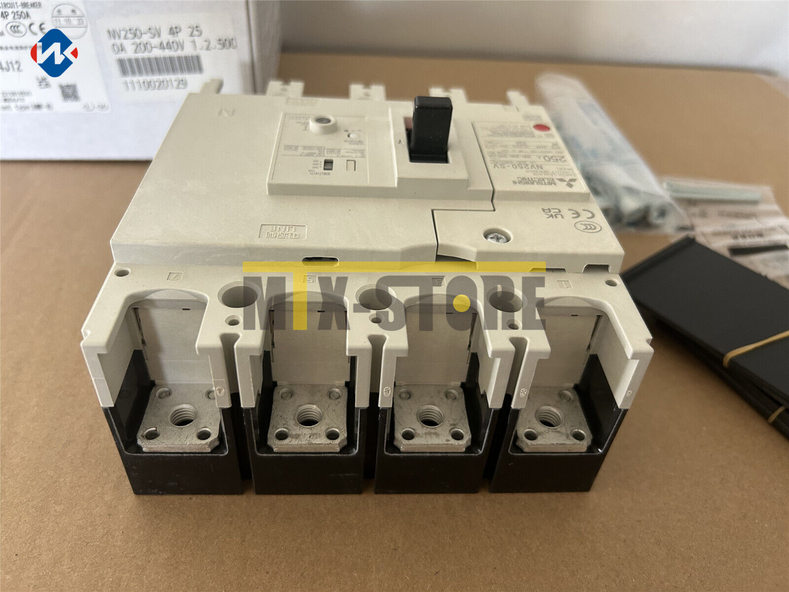 new 1PCS Mitsubishi NV250-SV 4P 250A Circuit Breaker - MITSUBISHI