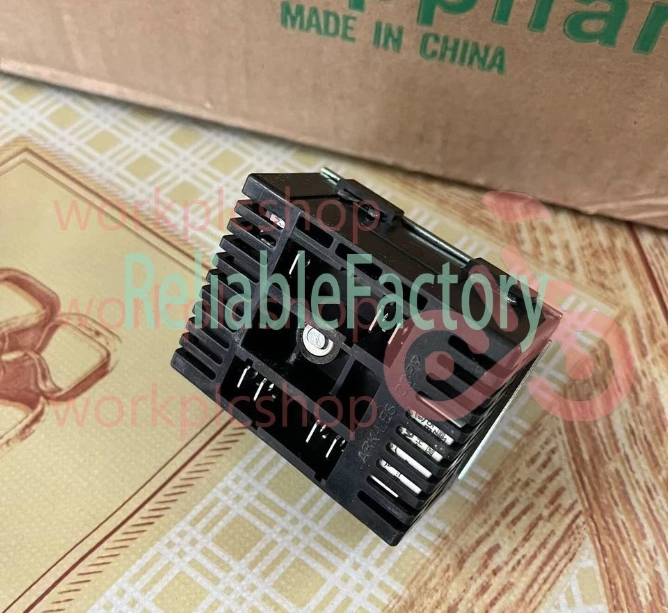 1pc ‎Control Switch 2.55 x2.3 x 2.1cm 316305102 REV.A 13.33A 240VAC