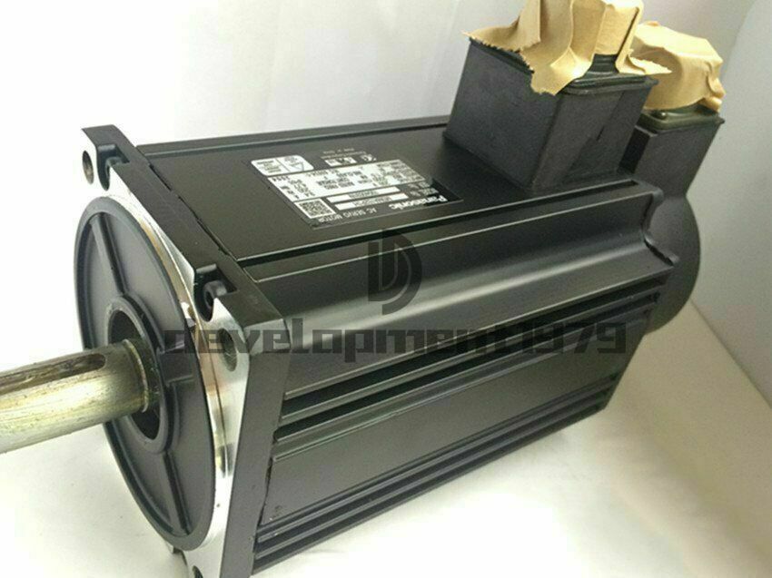 new ONE Panasonic AC Servo Motor MSMA152P1H - PANASONIC