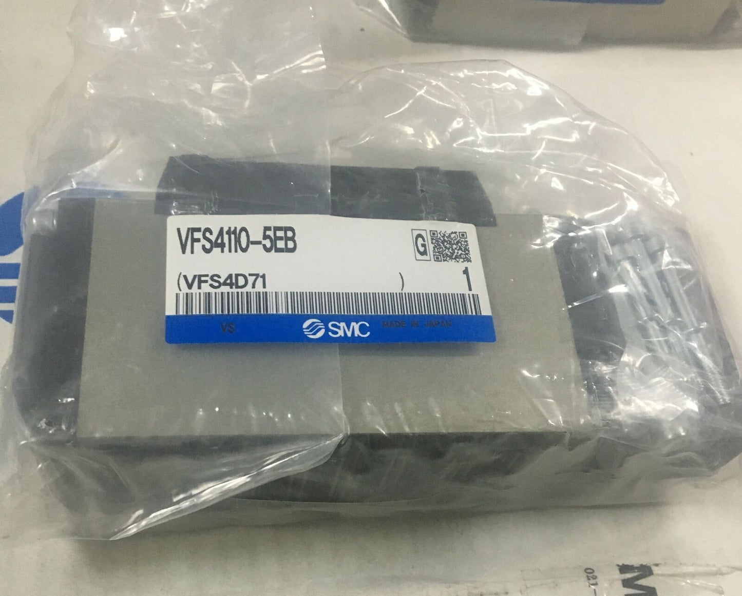 1PC SMC VFS4110-5EB Solenoid Valve - SMC
