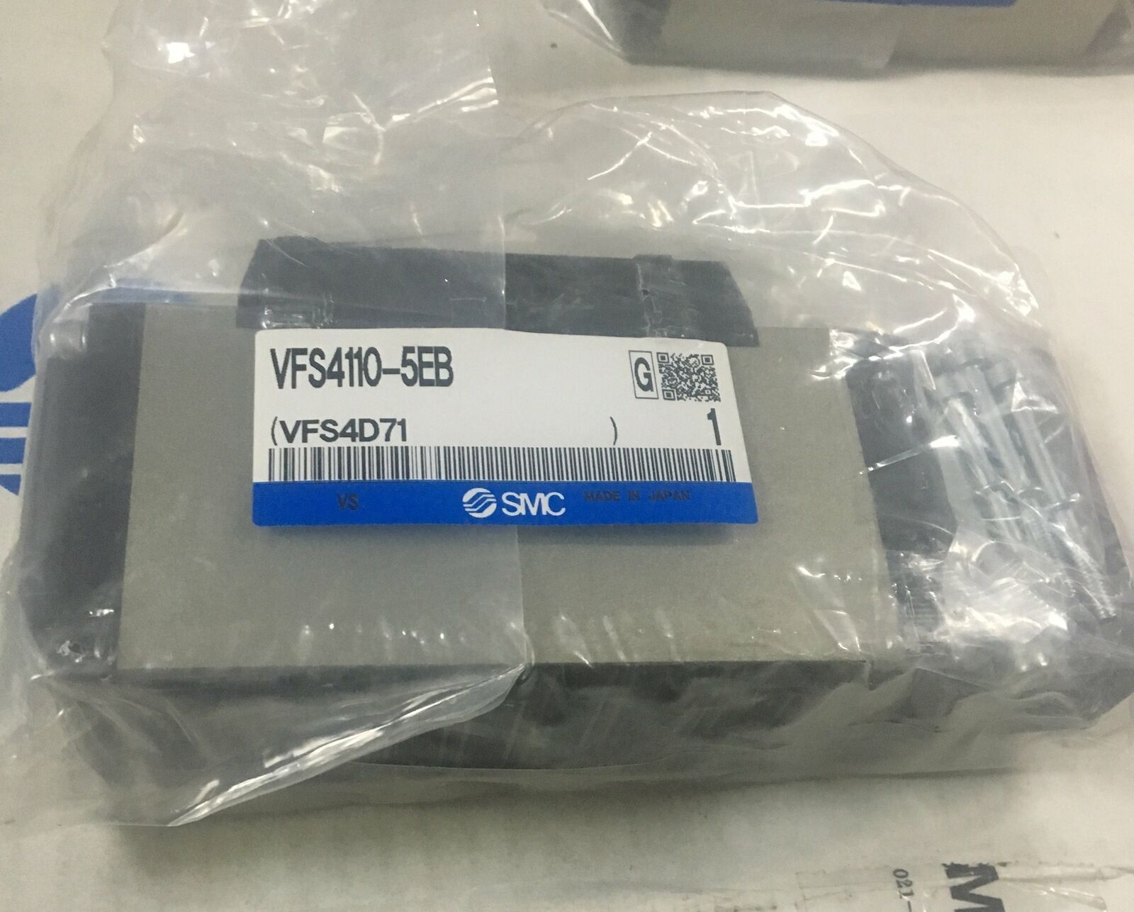 1PC SMC VFS4110-5EB Solenoid Valve - SMC