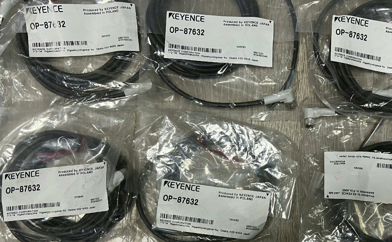 1PC  KEYENCE OP-87632 OP87632  CONNECT CABLE