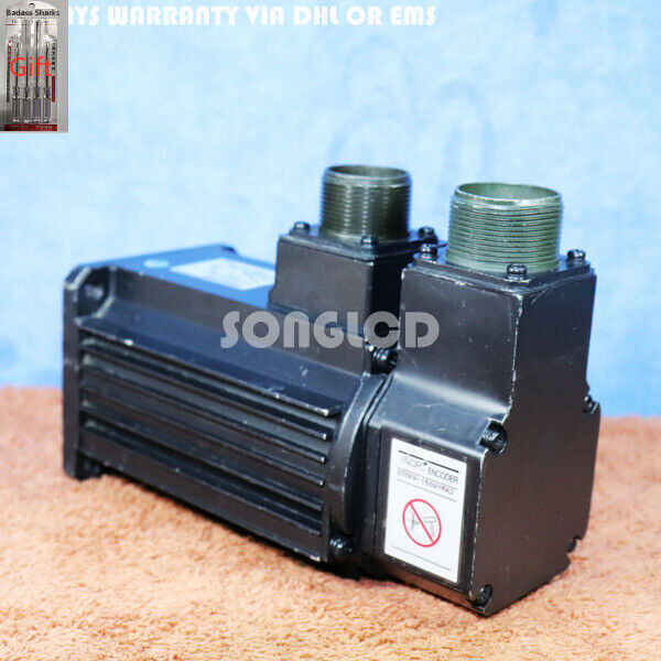 YASKAWA AC SERVO MOTOR USASEM-05AE2 - YASKAWA