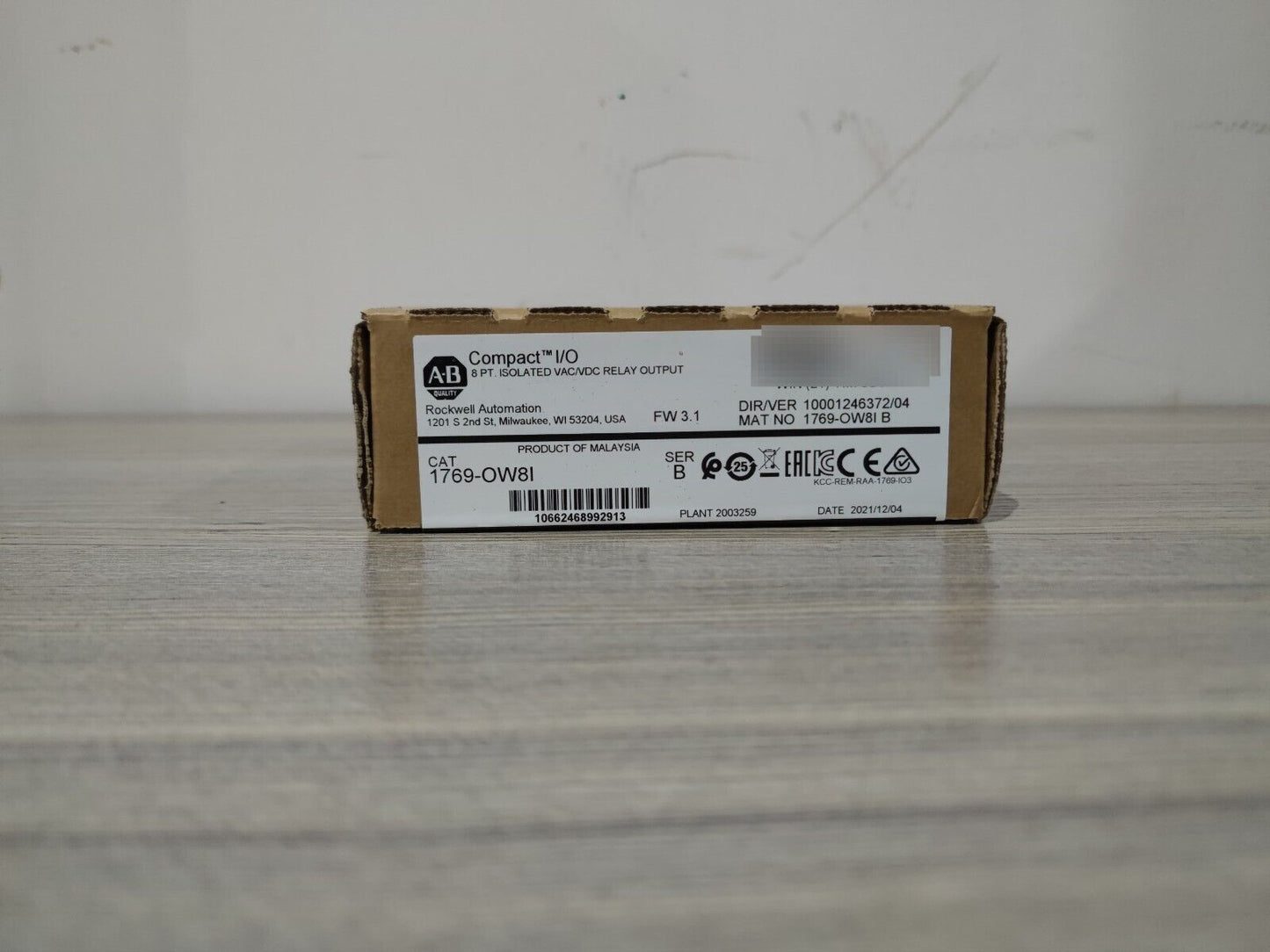 AB 1769-OW8I Compact 8 Port Output Module FW3.1 2022 New Factory Sealed - AB