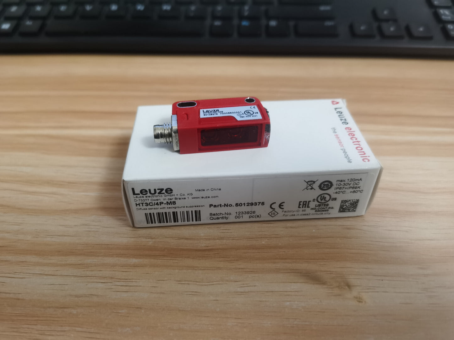 1PC  LEUZE  HT3C/4P-M8  PHOTOELECTRIC SENSOR IN BOX