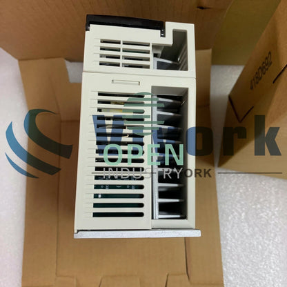 1PCS Mitsubishi MR-J2S-40B-EE085 SERVO AMPLIFIER 2.6A 3PH 400W