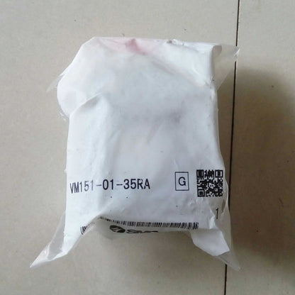 1PCS SMC Manual Valve VM151-01-35RA | High-Quality SMC Valve | [Size] [Function] - SMC