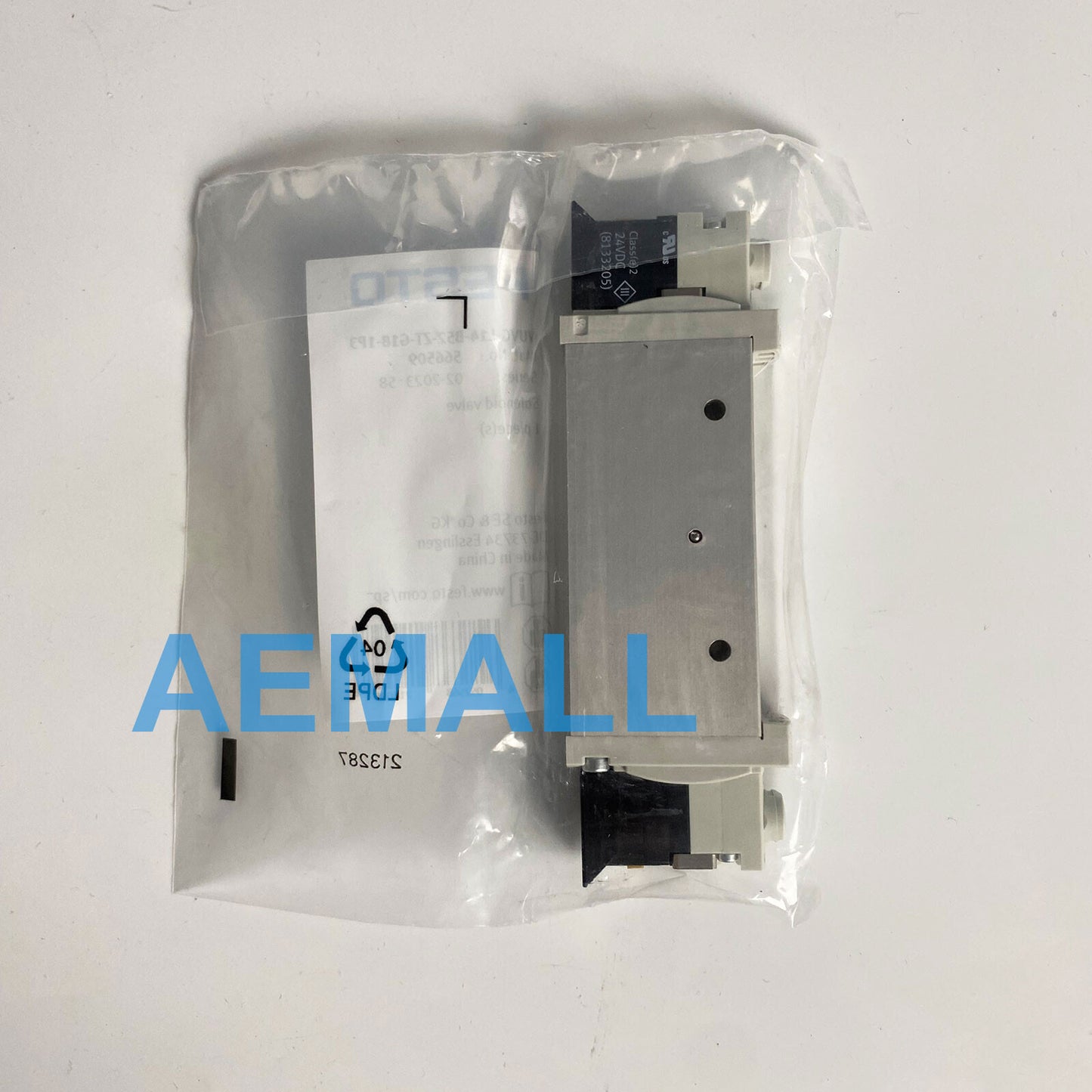 1pcs Festo VUVG-L14-B52-ZT-G18-1P3 566509 Solenoid Valve