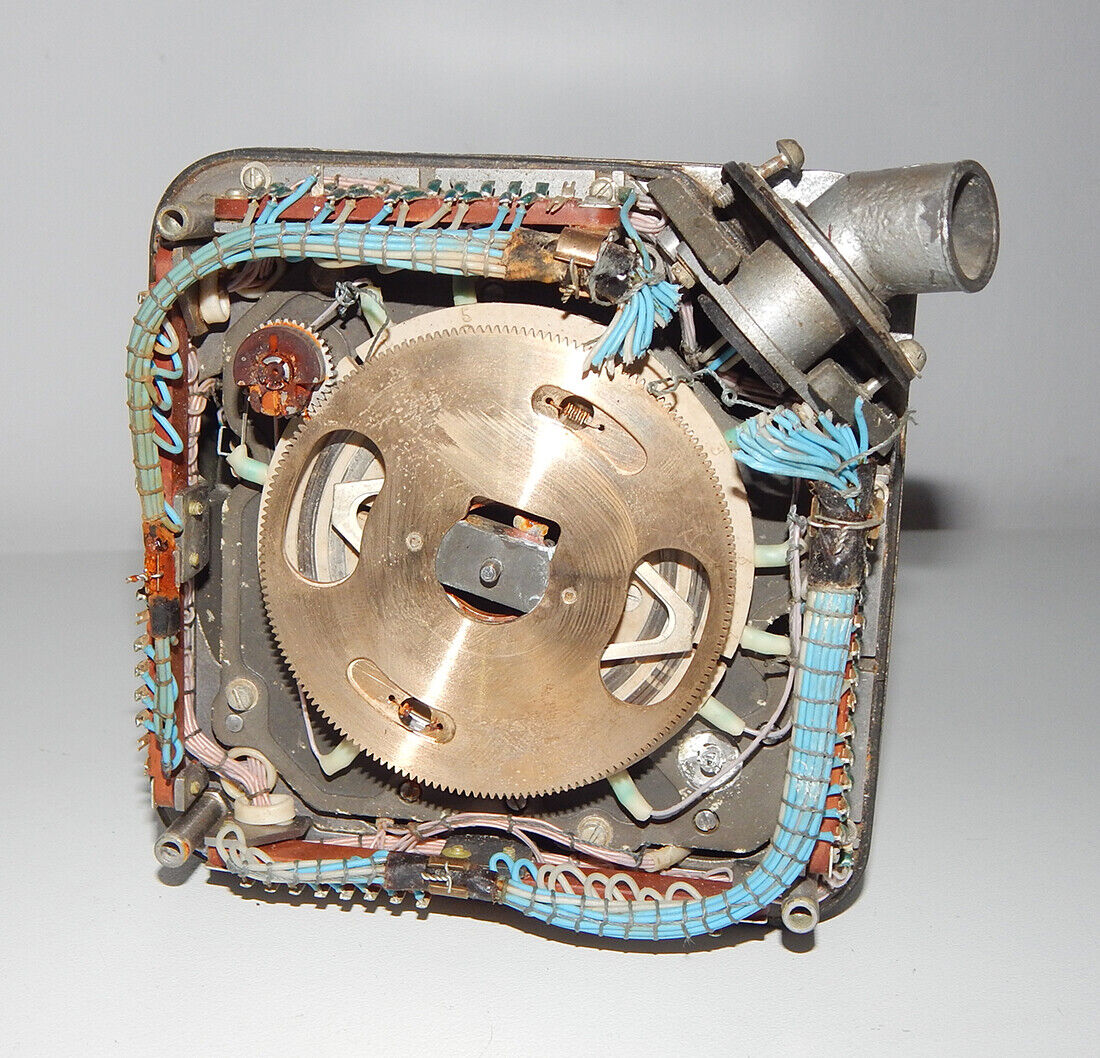 Used Russian Aircraft MiG-SU Indicator - AVIATEK