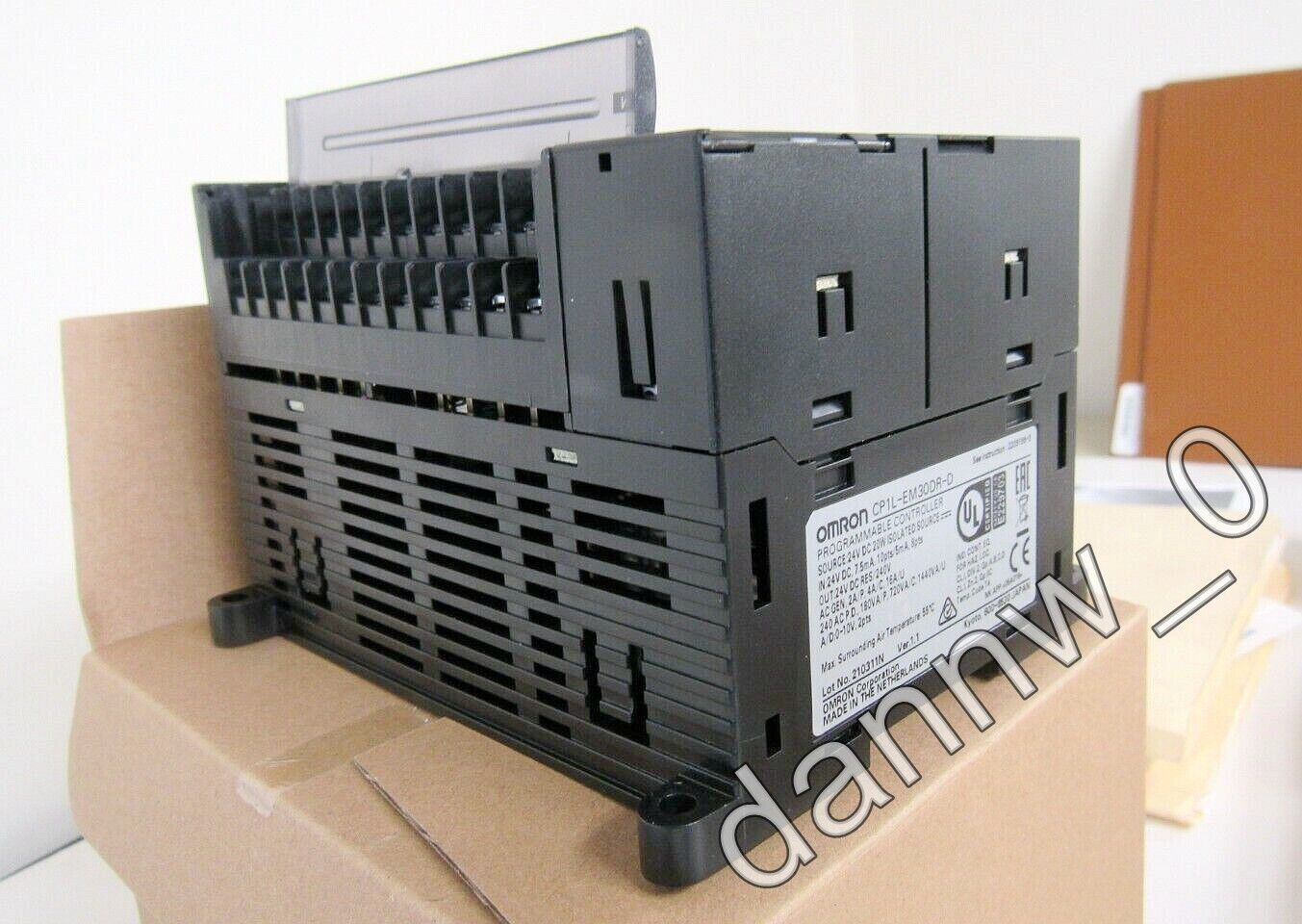 Omron CP1L-EM30DR-D - OMRON